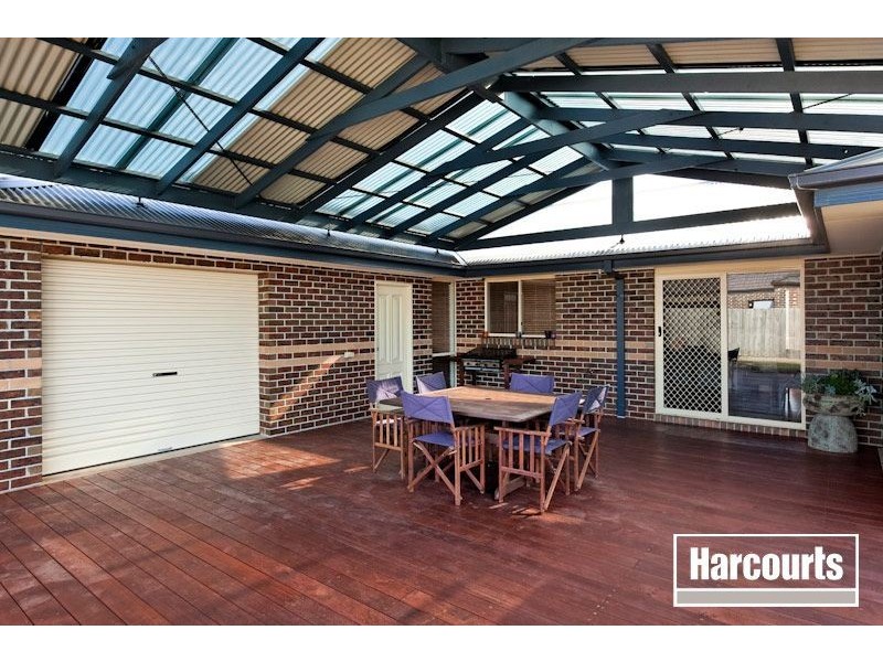 27 Matthew Circuit, Hastings VIC 3915