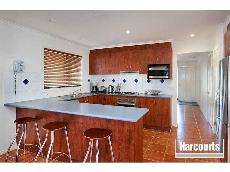 27 Matthew Circuit, Hastings VIC 3915