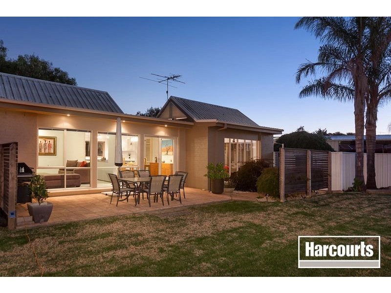 4 Oak Court, Hastings VIC 3915