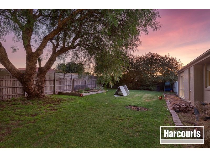 4 Oak Court, Hastings VIC 3915