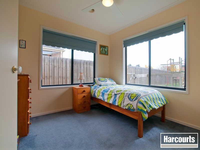 16 Kuan Yin Place, Hastings VIC 3915