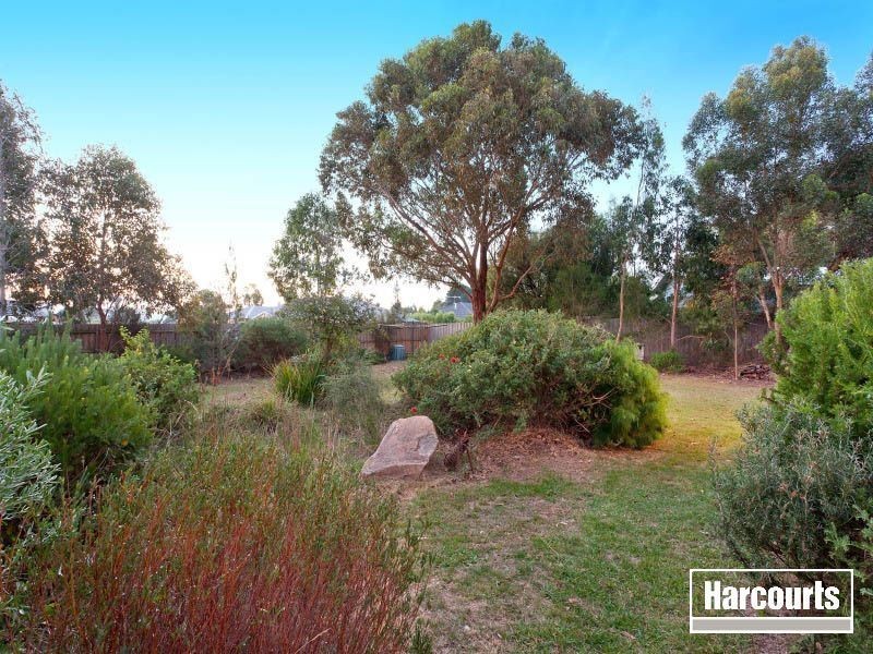 10 Charles Court, Somers VIC 3927