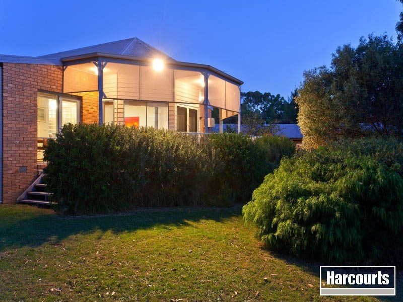 10 Charles Court, Somers VIC 3927