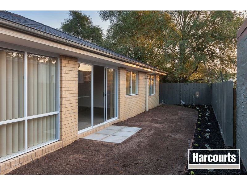 2/16 Reid Parade, Hastings VIC 3915