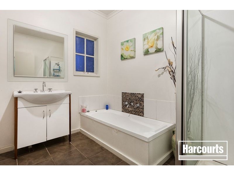 8 Morton Crescent, Bittern VIC 3918