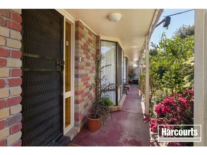 1/2 Simon Street, Hastings VIC 3915