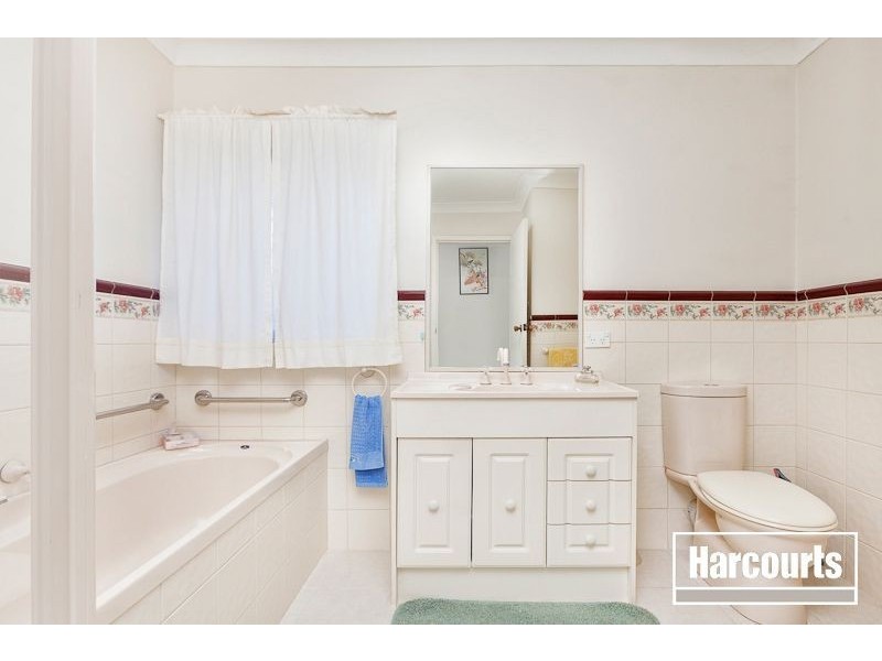 1/2 Simon Street, Hastings VIC 3915