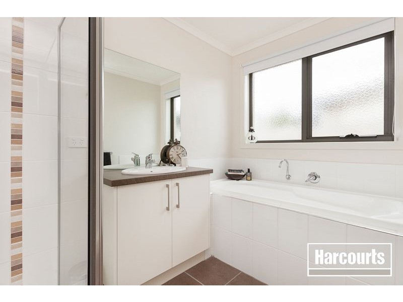 4 Olivia Way, Hastings VIC 3915