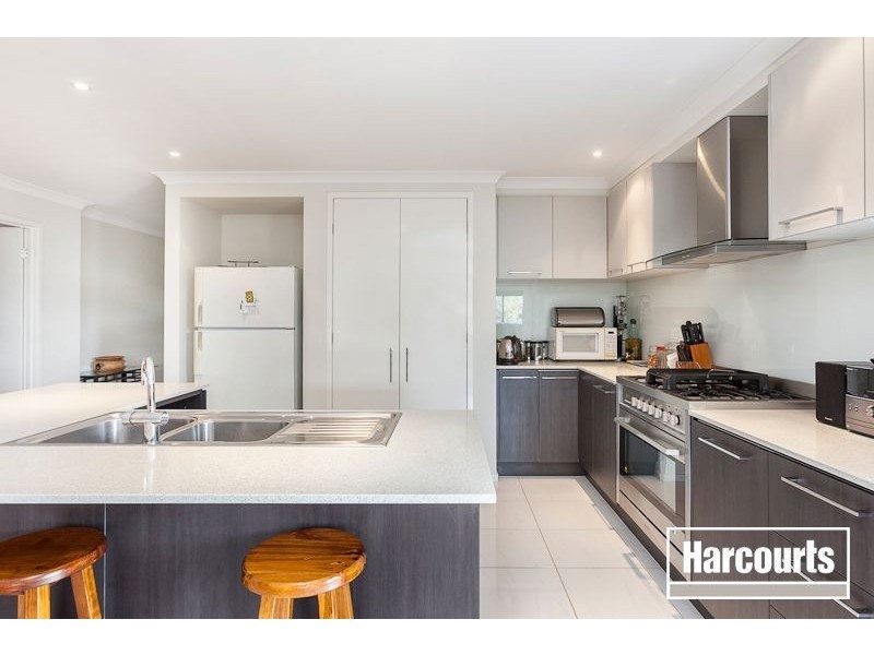 18 Victor Drive, Hastings VIC 3915