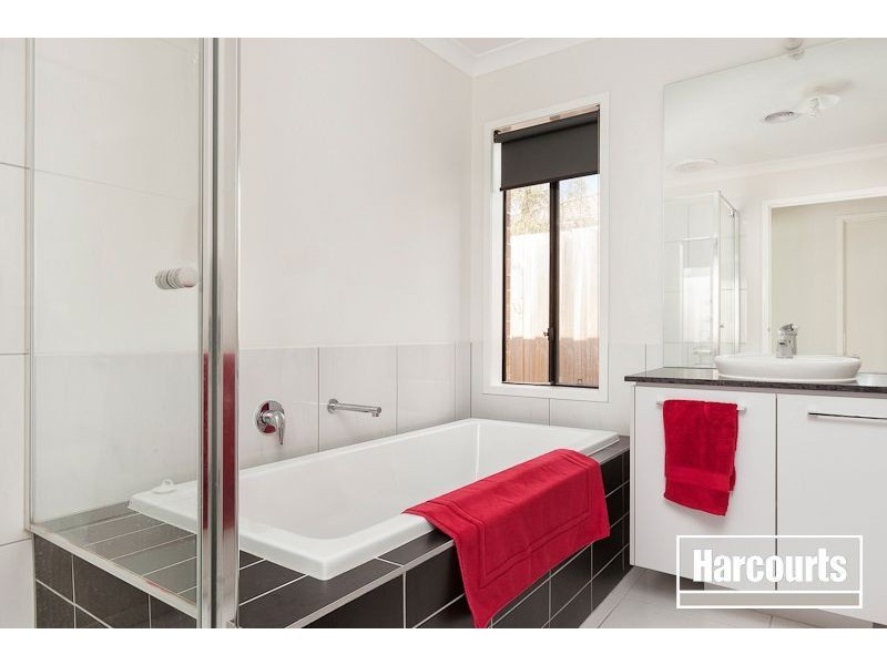 18 Victor Drive, Hastings VIC 3915