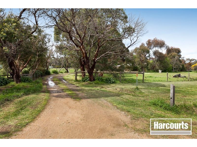 182 South Beach Road, Bittern VIC 3918