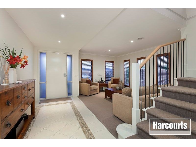 30 Warranqite Crescent, Hastings VIC 3915