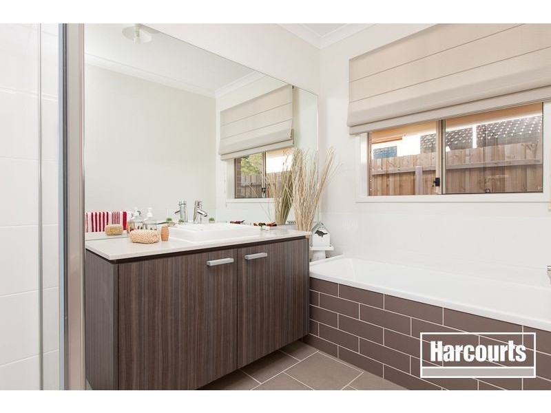 35 Olivia Way, Hastings VIC 3915