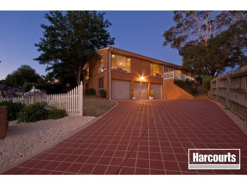 42 Cotoneaster Way, Langwarrin VIC 3910