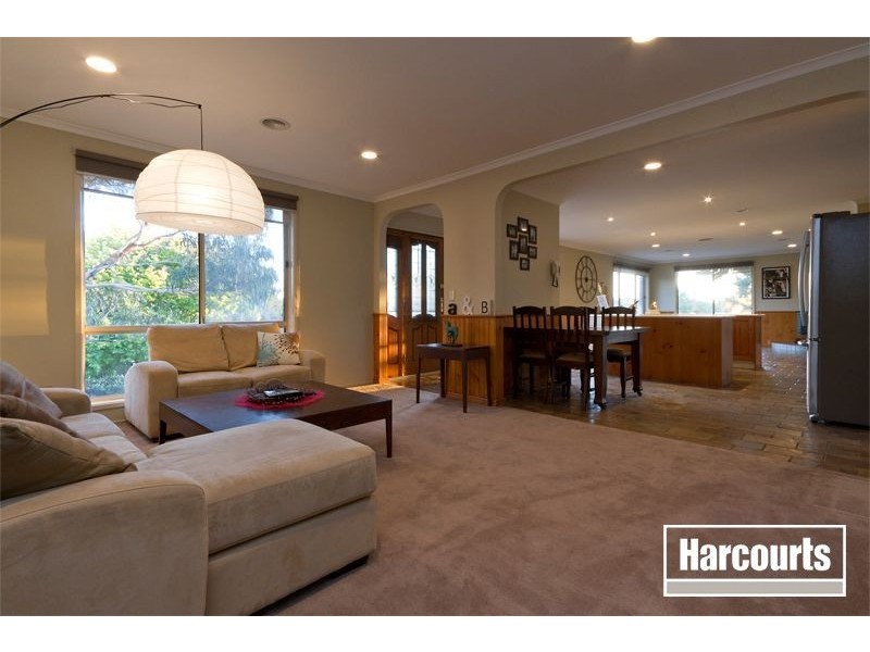 42 Cotoneaster Way, Langwarrin VIC 3910