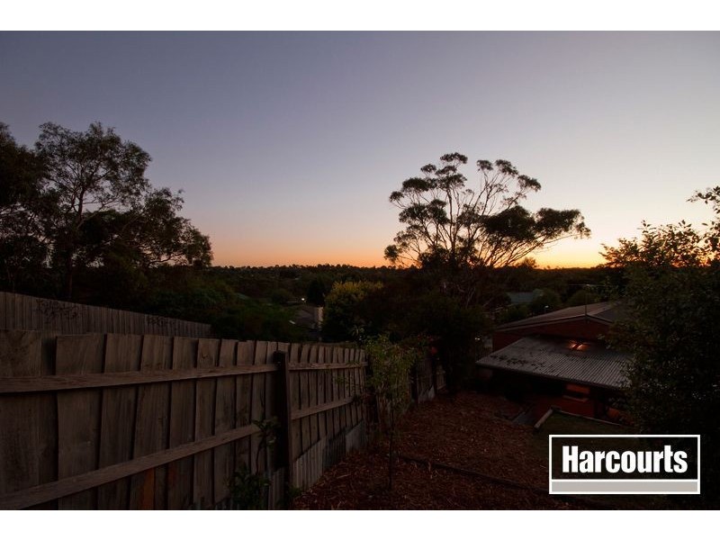 42 Cotoneaster Way, Langwarrin VIC 3910