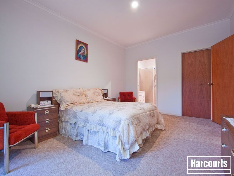 4 Hendersons Road, Bittern VIC 3918