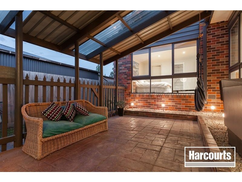 30 Deanswood Drive, Somerville VIC 3912