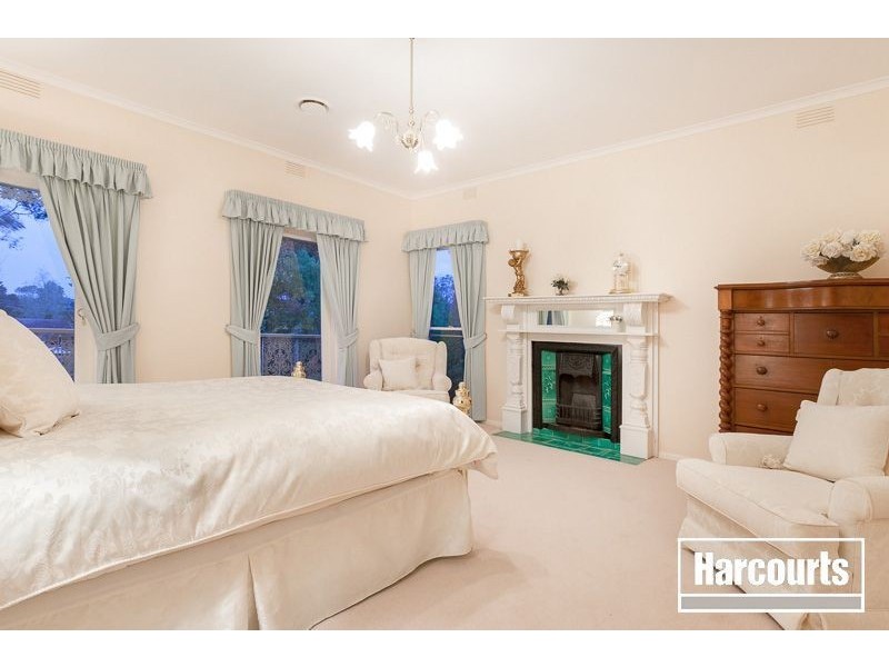 8 Blake Court, Mount Eliza VIC 3930