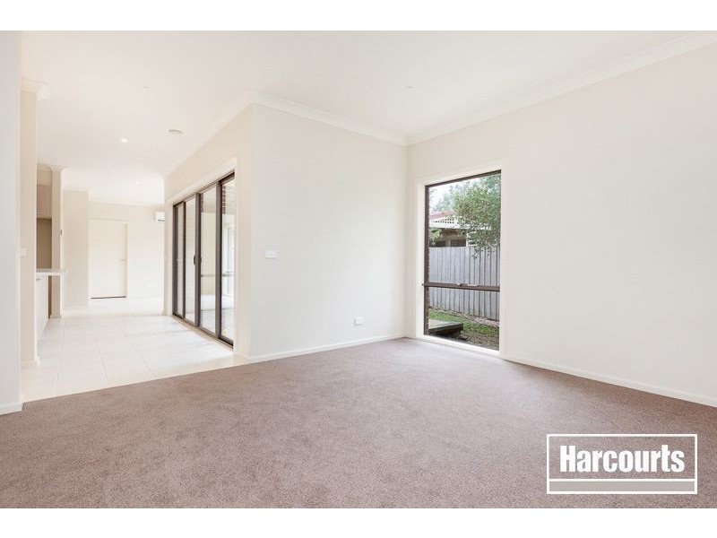 1/8 Melaleuca Drive, Hastings VIC 3915