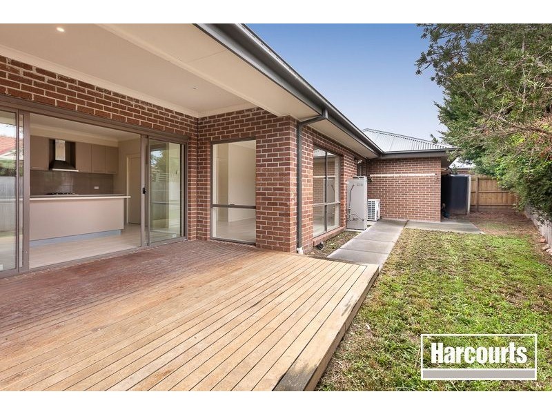 1/8 Melaleuca Drive, Hastings VIC 3915