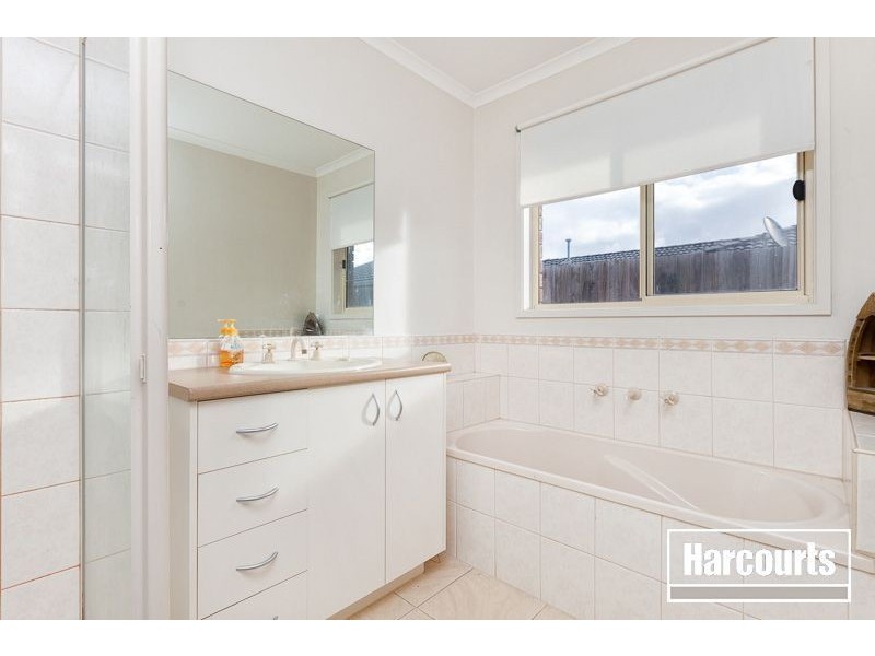 5 Matthew Circuit, Hastings VIC 3915