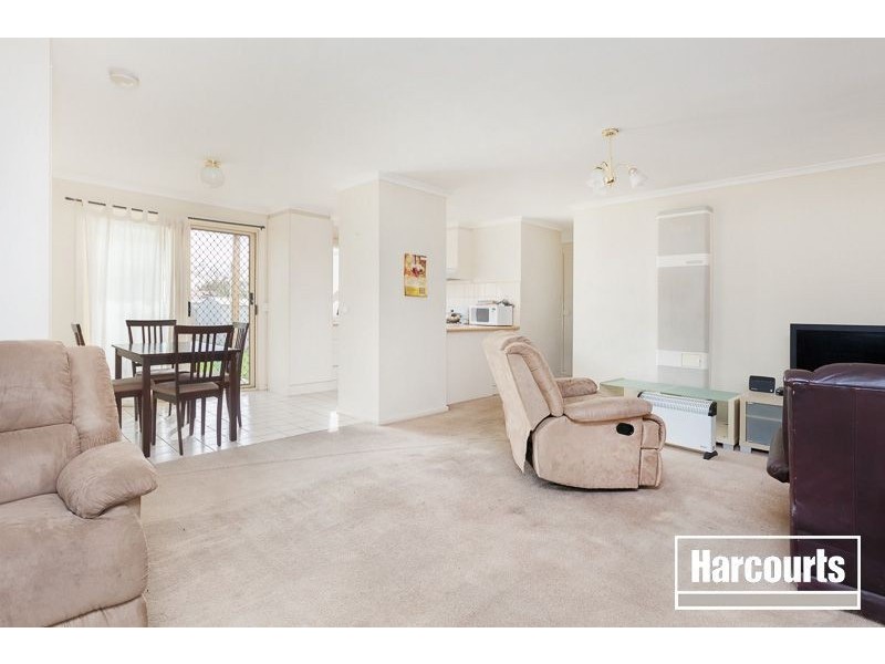 12 Robertson Street, Hastings VIC 3915