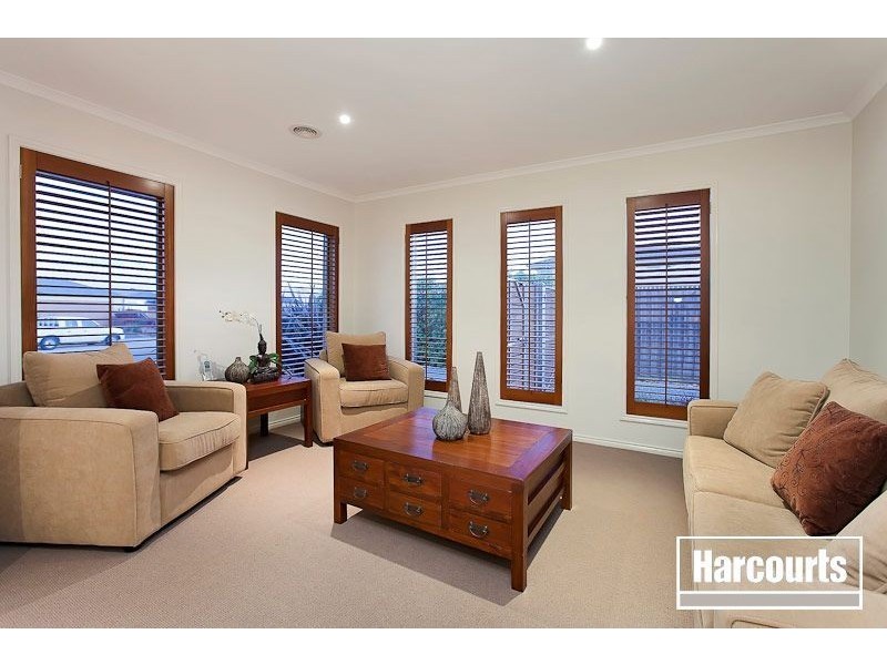 30 Warranqite Crescent, Hastings VIC 3915