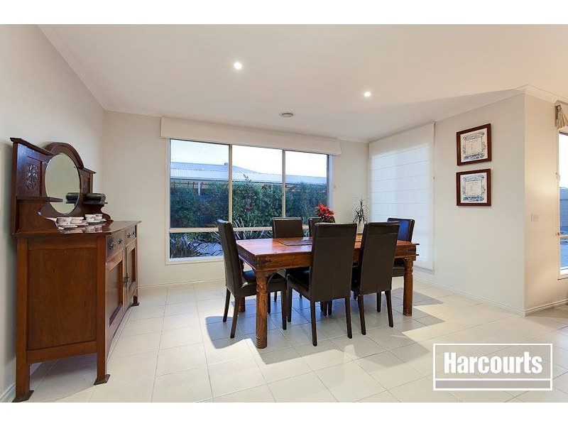 30 Warranqite Crescent, Hastings VIC 3915