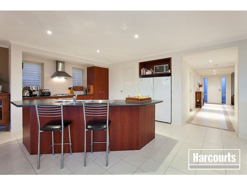 30 Warranqite Crescent, Hastings VIC 3915