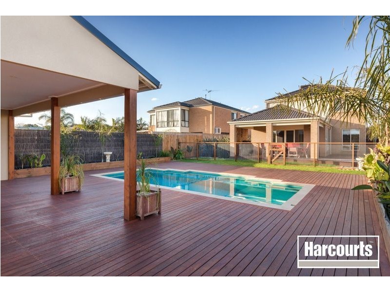 30 Warranqite Crescent, Hastings VIC 3915