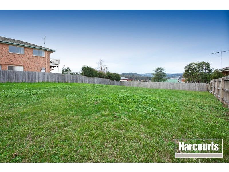 22 Aberdeen Heights, Pakenham VIC 3810