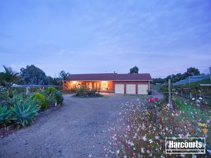4 Hendersons Road, Bittern VIC 3918