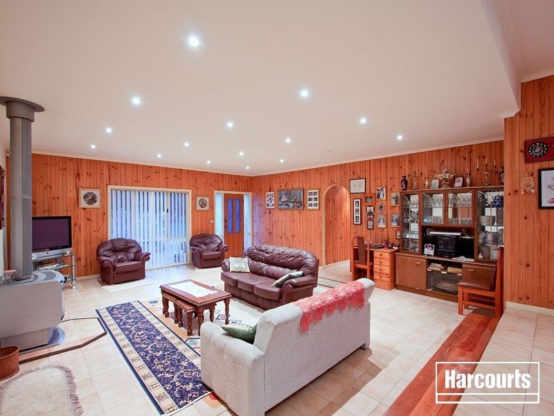 4 Hendersons Road, Bittern VIC 3918