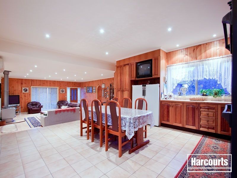 4 Hendersons Road, Bittern VIC 3918