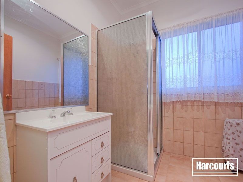 4 Hendersons Road, Bittern VIC 3918