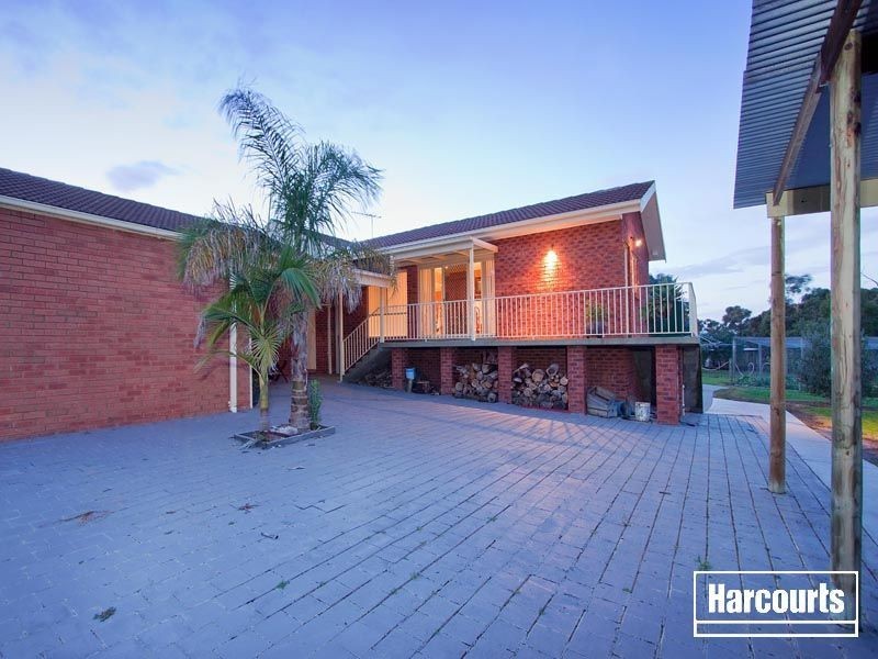 4 Hendersons Road, Bittern VIC 3918