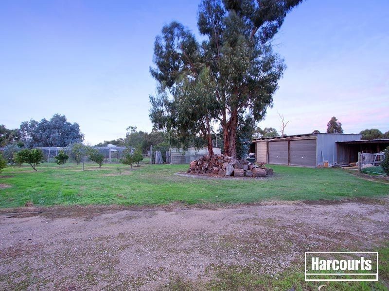 4 Hendersons Road, Bittern VIC 3918