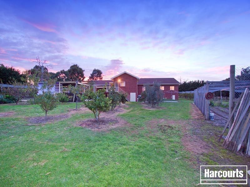 4 Hendersons Road, Bittern VIC 3918