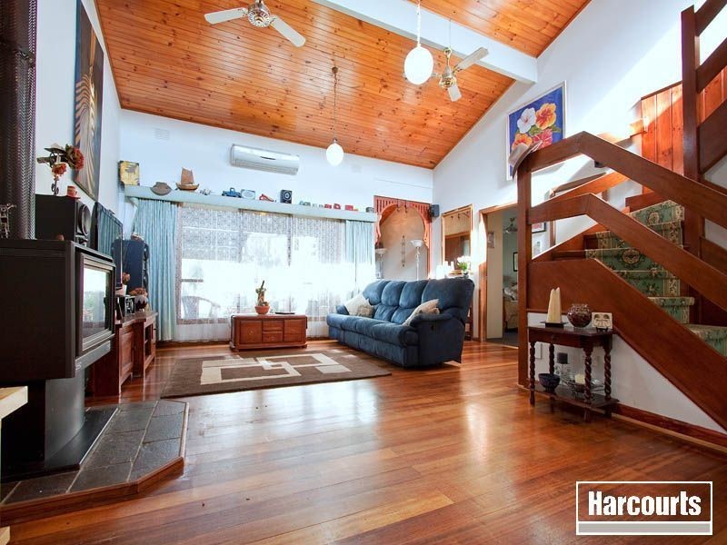 11 Glenalva Parade, Cannons Creek VIC 3977