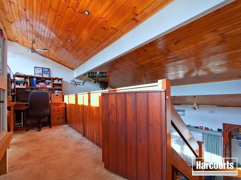 11 Glenalva Parade, Cannons Creek VIC 3977