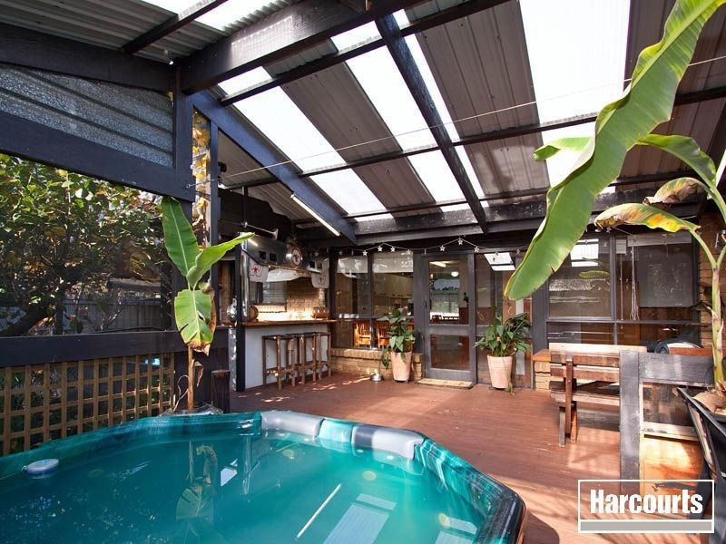 11 Glenalva Parade, Cannons Creek VIC 3977