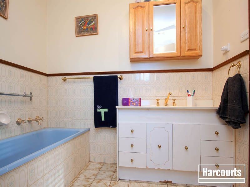 11 Glenalva Parade, Cannons Creek VIC 3977