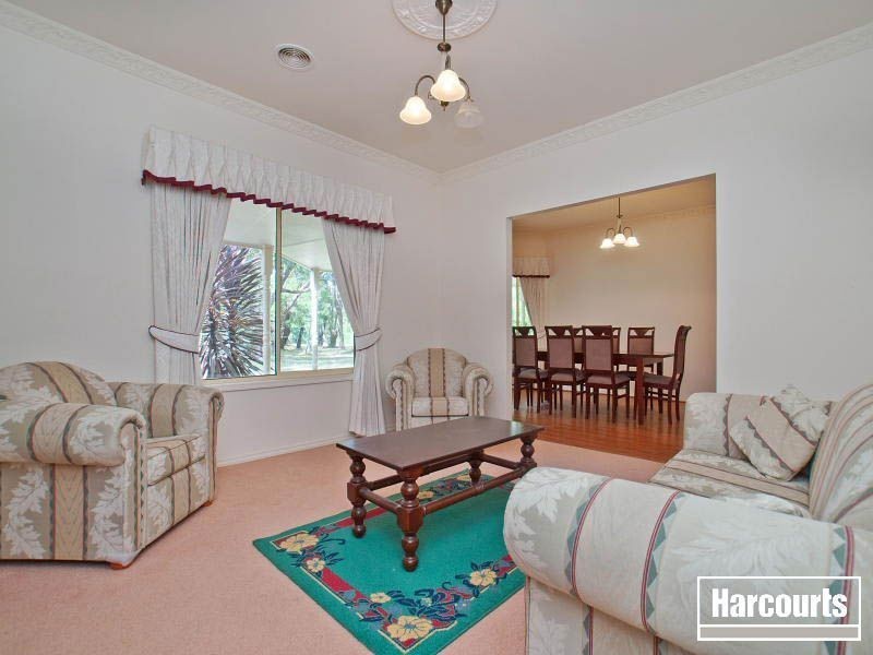 16 Messines Road, Bittern VIC 3918