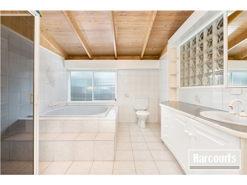 19 Elm Grove,, Langwarrin VIC 3910