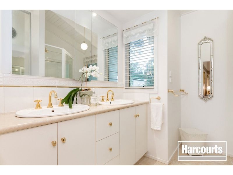 64 McLaurin Drive, Tyabb VIC 3913