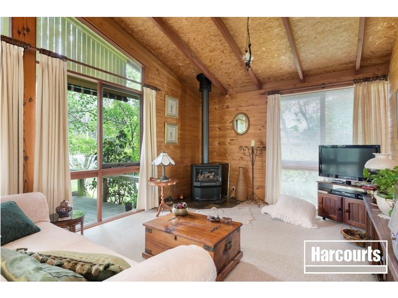 77 Creswell Street, Crib Point VIC 3919