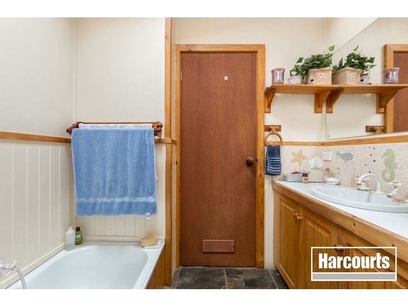 77 Creswell Street, Crib Point VIC 3919