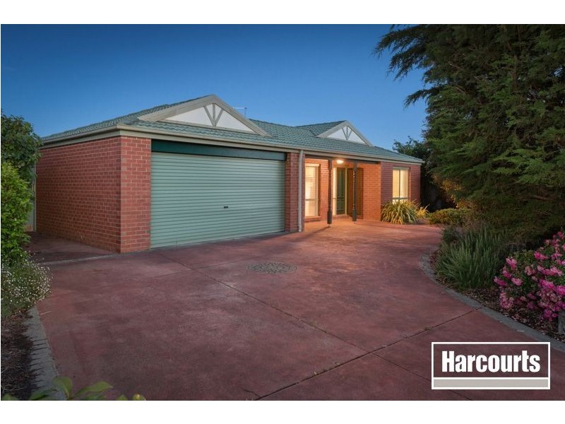 15 Warranqite Crescent, Hastings VIC 3915