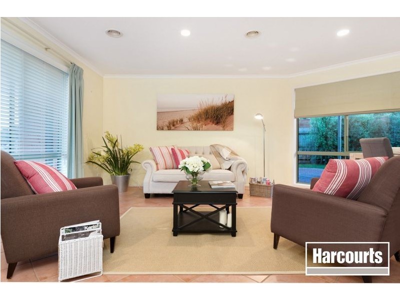 15 Warranqite Crescent, Hastings VIC 3915